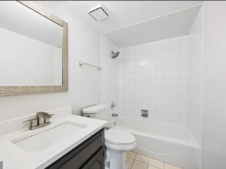 17525 71st Ct #2C — Photo 7