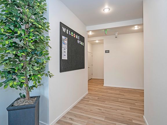 5th image of 4546 S Junett St #201