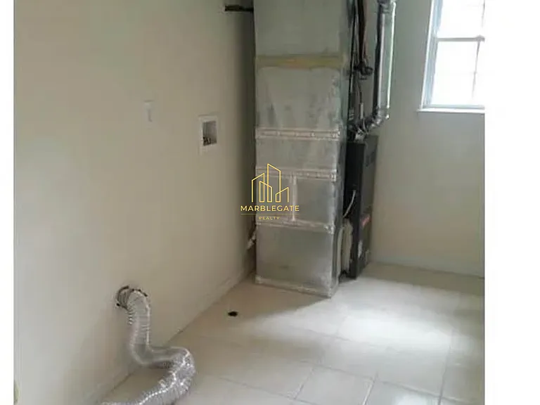 71 S 9th St #2E — Photo 7