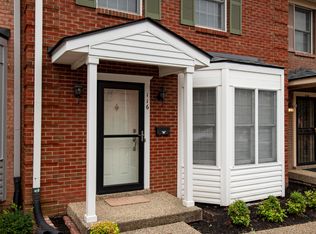 116 Gardiner Lake Rd #116, Louisville, KY 40205