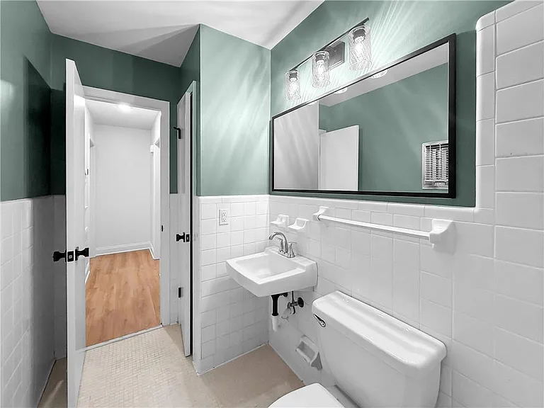434 S Taylor St — Photo 8