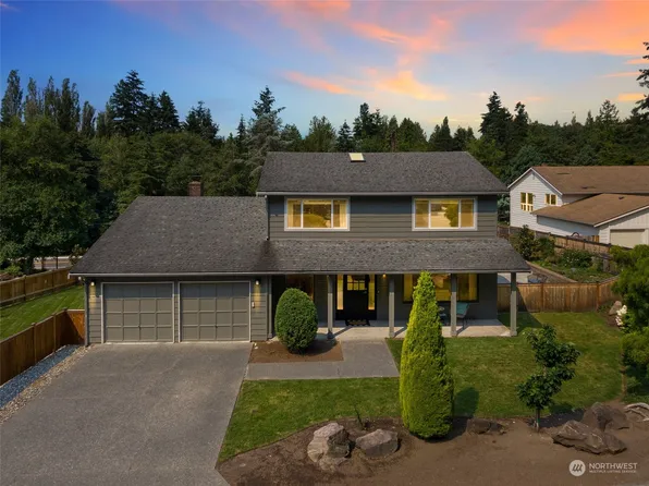 19205 35th Place NE, Lake Forest Park, WA 98155