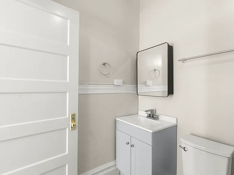 2425 Mission St #B — Photo 34