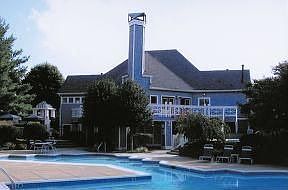 3rd image of 2520 Belmont Ter