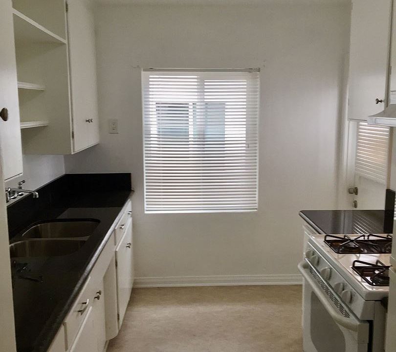 1st image of 7782 University Ave
