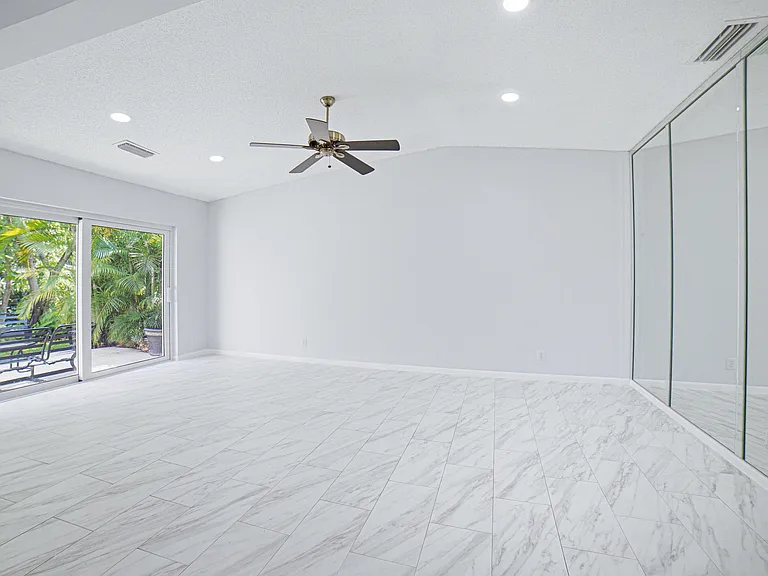 5284 Breadfruit Cir — Photo 9