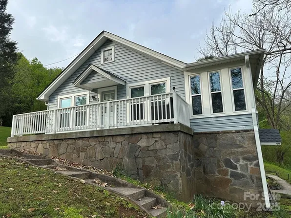 4 & 6 Skyview Rd, Whittier, NC 28789