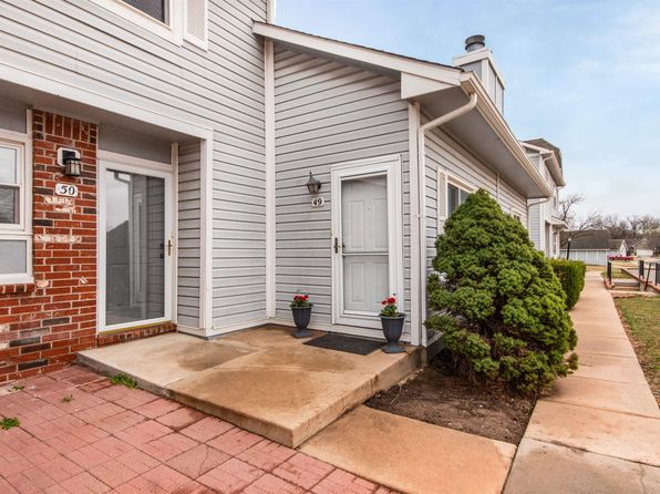 101 S Rock Rd APT 49, Derby, KS 67037