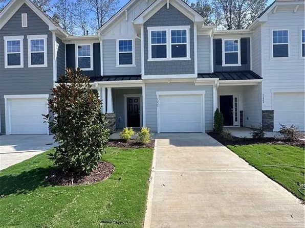 1226 Hammond Dr, Mebane, NC 27302