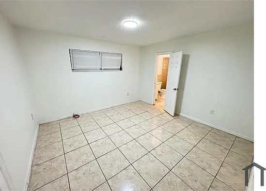 6301 SW 27th St #1 — Photo 12
