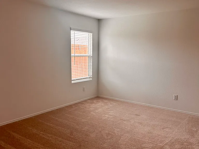 5816 Crystal Water Way — Photo 12
