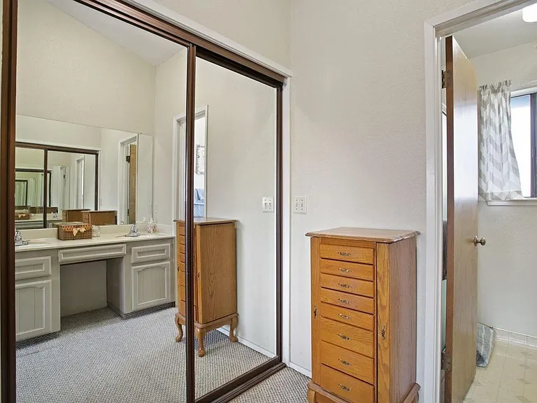 5205 Verdi Way — Photo 28