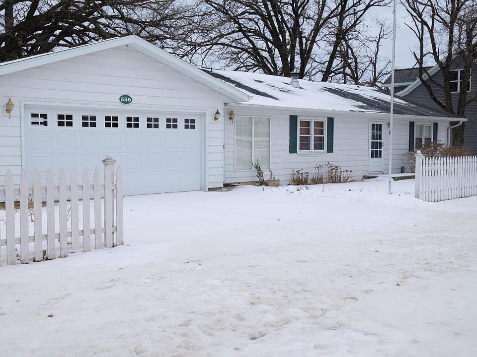 1st image of 553 Hill Ave