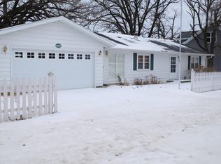 553 Hill Ave, Spirit Lake, IA 51360
