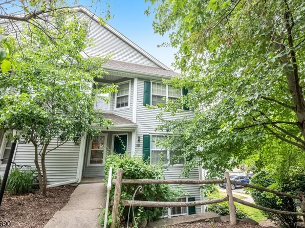 305 Chatfield Dr #305, Pequannock Twp., NJ 07444
