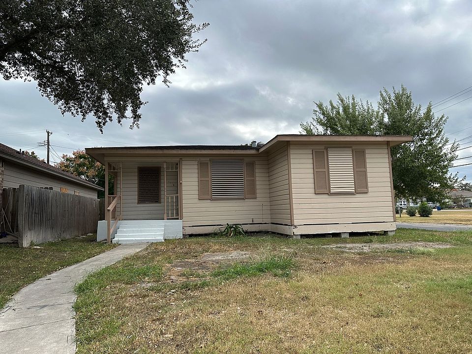 1st image of 1558 Daytona Dr