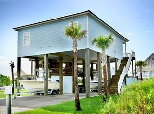11068 Luzon St, Bay Saint Louis, MS 39520