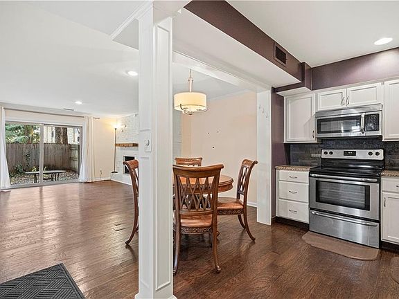 3rd image of 4511 Headwood Dr APT 2