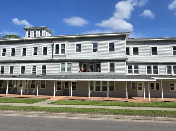 24 Main St, Stamford, NY