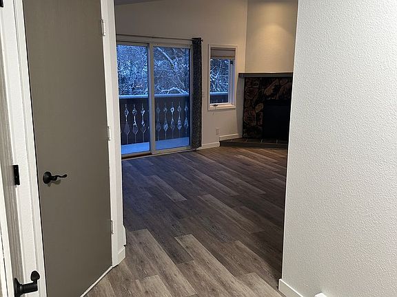 3rd image of 4814 Mills Dr