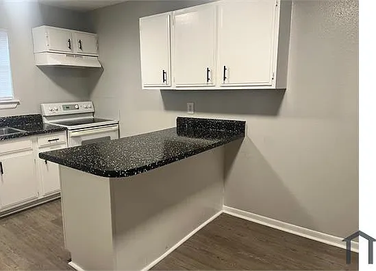 1 bed, 700 sqft, $995 — Photo 4