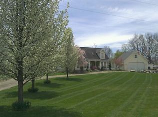 8295 County Farm Rd, Parma, MI 49269