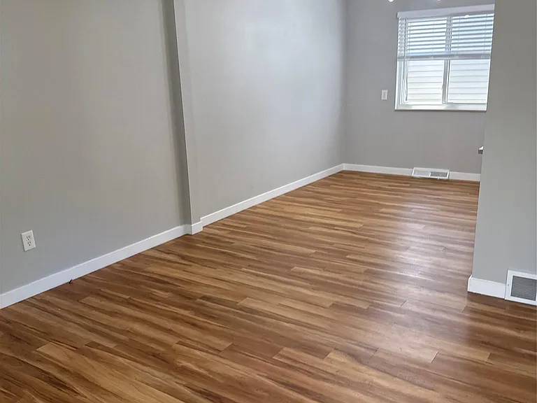 252 N Harvey St #1 — Photo 5
