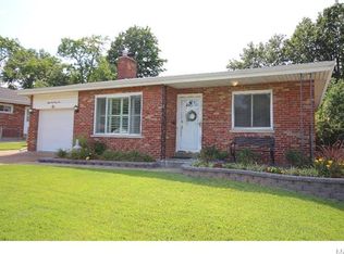 8221 Mackenzie Rd, Saint Louis, MO 63123