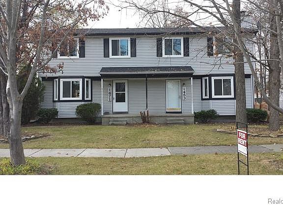 4th image of 1483 Oakview Dr
