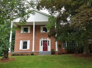 8005 Ronald Rd, Manassas, VA 20112