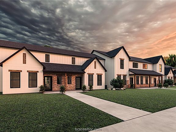 3rd image of 4104 Maycomb Cir