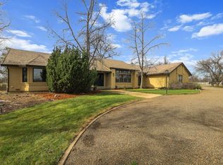 21375 Little Meadow Ln, Redding, CA 96002