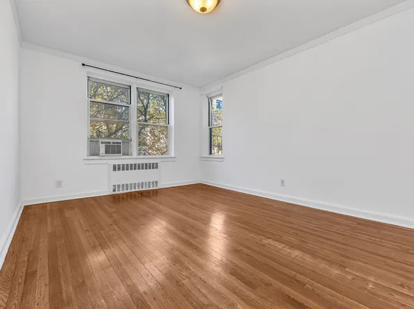 65-35 Yellowstone Boulevard image 3 of 6