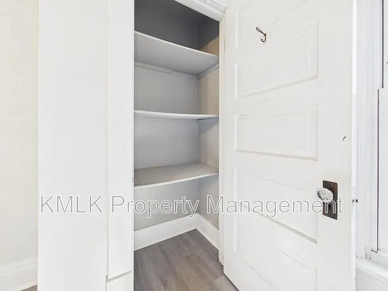 701 Kling St — Photo 26