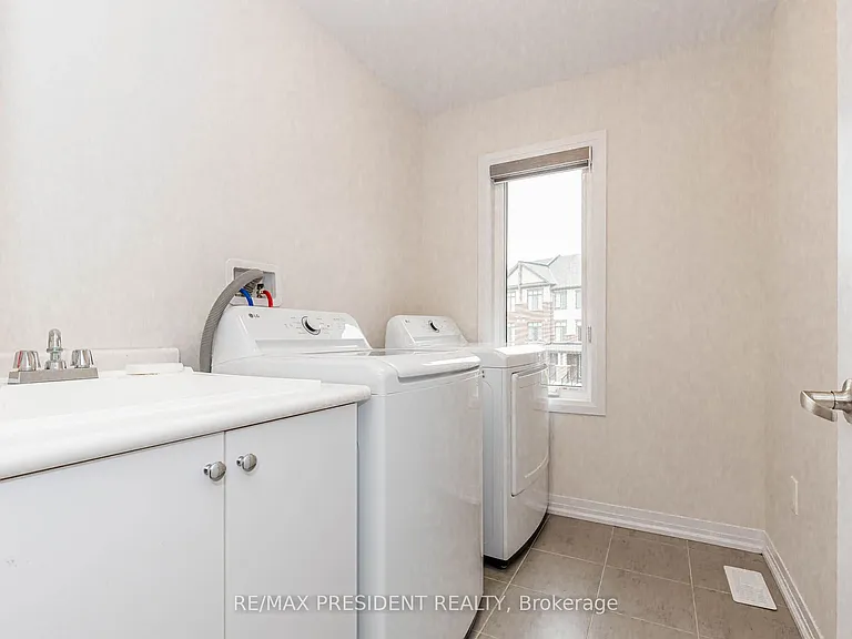 405 Newman Dr — Photo 43