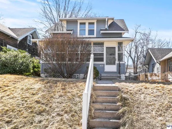 4171 Wakeley St, Omaha, NE 68131