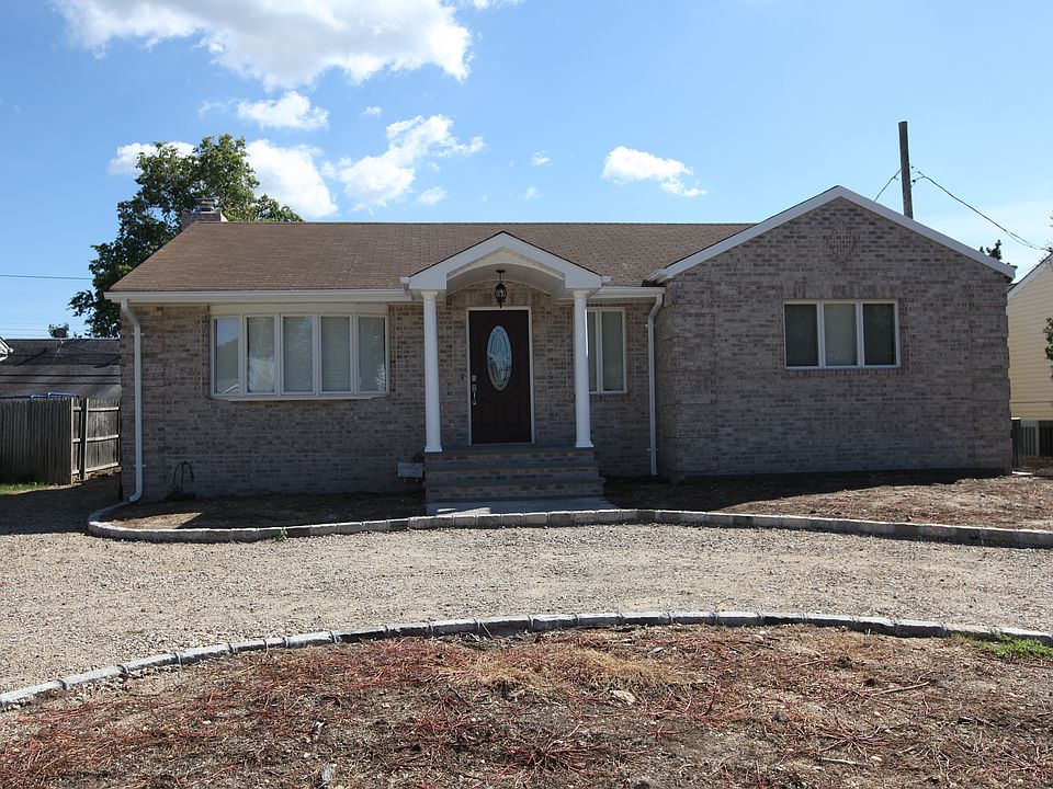 1st image of 80 Murray Dr