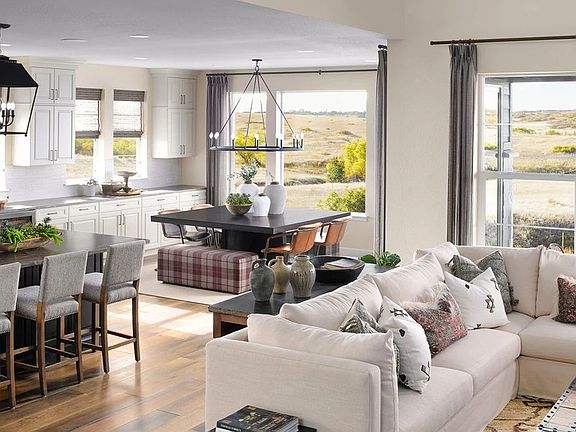 Stonehaven Model Great Room, Kitchen Dining