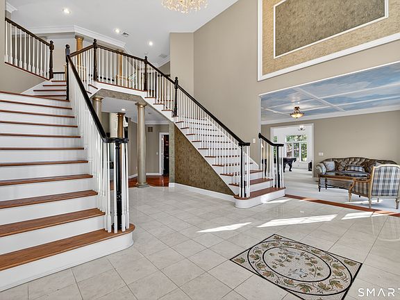 5th image of 489 Amity Road