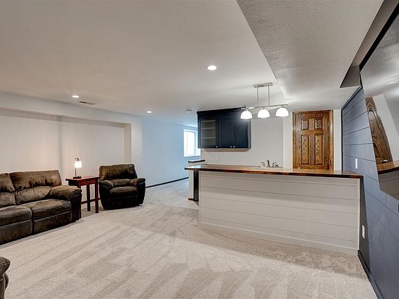 4th image of 2834 Whispering Meadow Dr