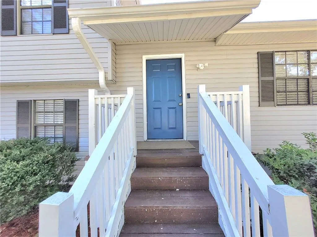 4 bed, 2.0 bath, 1540 sqft, $2,000 — Photo 4
