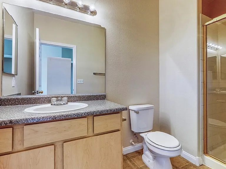 4915 E Russell Rd #145-7 — Photo 29