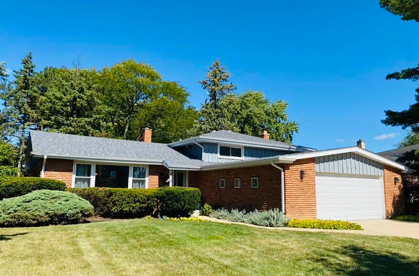 1st image of 510 E Valley Ln