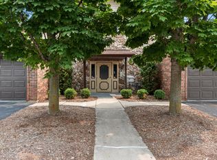 311 Laverne Dr #337-7, Green Bay, WI 54311