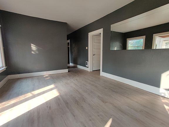 2nd image of 3226 15th Ave W #D