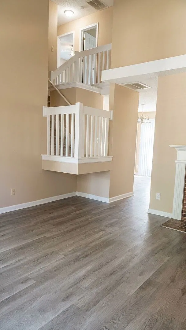 Coming Soon! 3 Bed 2 Bath End Unit Townhome located in a beautiful, desirable community! — Photo 4