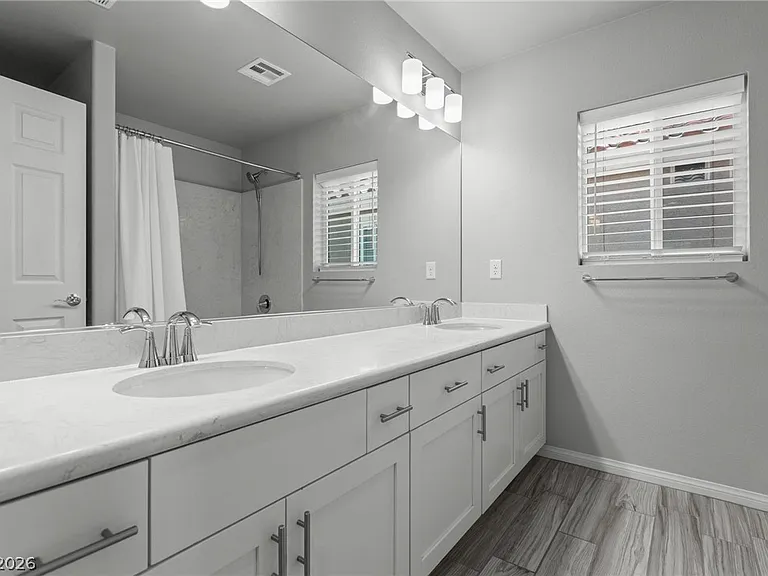 10116 Cascadia Creek St — Photo 42