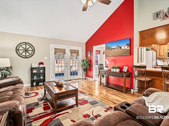 3rd image of 9890 Highland Ave