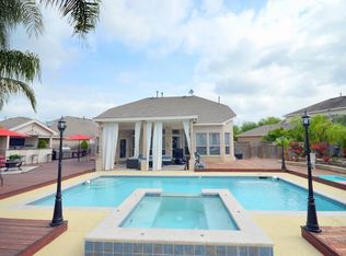 16711 Vivian Point Ln, Houston, TX 77095