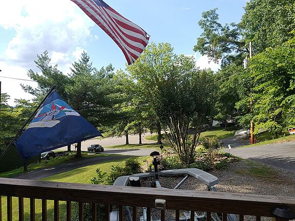 2nd image of 2 Ridgewood Ter APT A